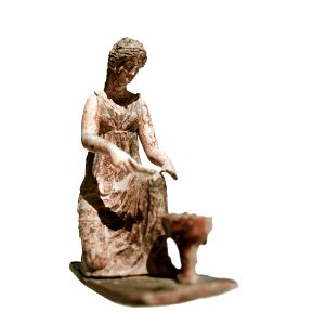 Jeune fille tenant un alabastre – statuette– Myr 233 – MSR – Rituels Grecs-white