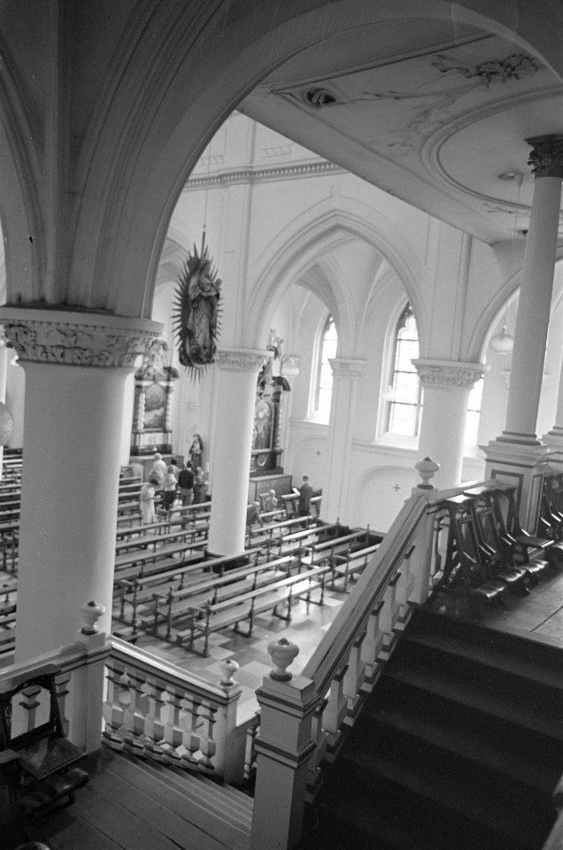Kerk interieur te Thorn, abdij uit 10e eeuw, Bestanddeelnr 921-5483