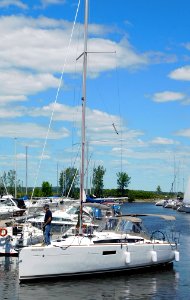 Jeanneau Sun Odyssey 349 sailboat French Kiss 1434