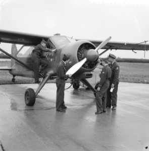 Jeugdluchtvaartbrigade op Ypenburg, Bestanddeelnr 911-4365