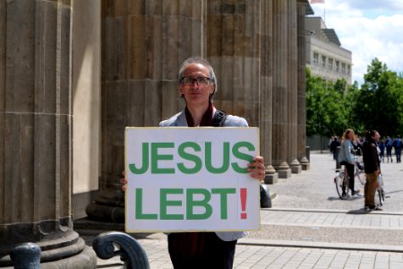 Jesus alive protest Berlin 2020-06-06 06 photo