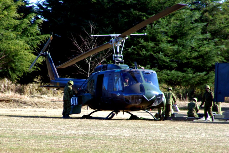 JGSDF UH-1H & Type87 mine dispenser 20100110-03