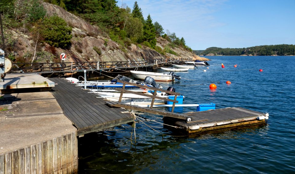 Jetty by the boat ramp in Sämstad harbor photo