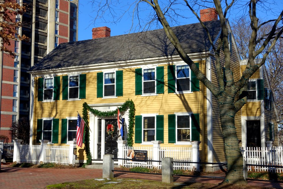 Jefferson Cutter House (Cyrus Dallin Art Museum) - Arlington, MA - DSC03412