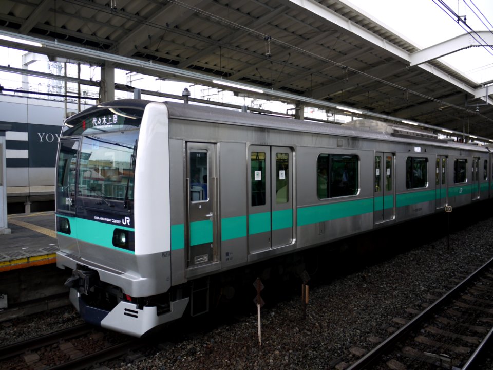 JR East TcE233-2016