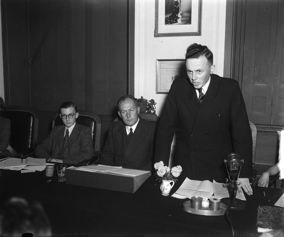 Jeugd gemeenteraad Zaltbommel, Bestanddeelnr 903-6448