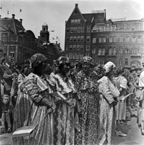 Jeugddemonstratie op de Dam te Amsterdam, Bestanddeelnr 900-3086