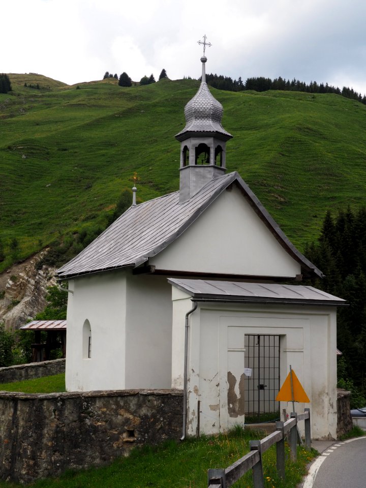 Kapelle Sogn Roc Lumbrein 01