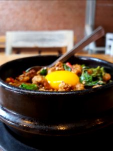Ka-phrao mu (basil fried minced pork) with rice & egg, Bangkok, 2017-11-07 (1)