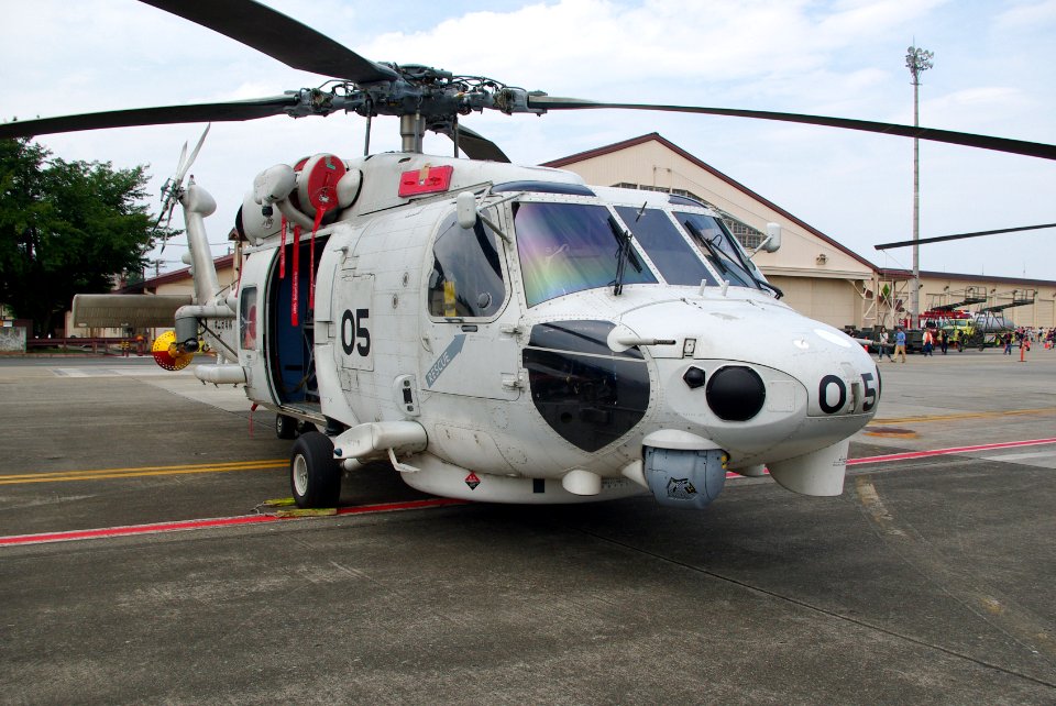 JMSDF SH-60K 20090802-04