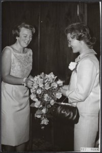 Koninklijk huis, prinsessen, bezoeken, clubs, schaatsers, Beatrix, prinses, Club, Bestanddeelnr 017-0609