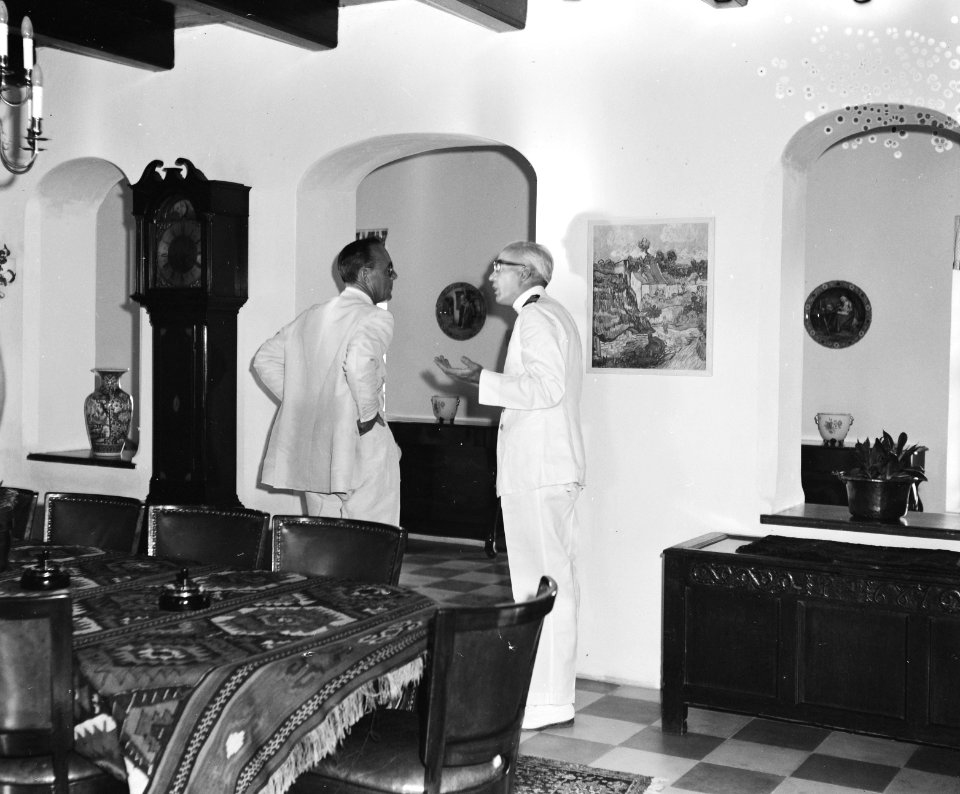 Koninklijk bezoek Nederlandse Antillen, Curacao, prins Bernhard op bezoek bij Ma, Bestanddeelnr 918-2662