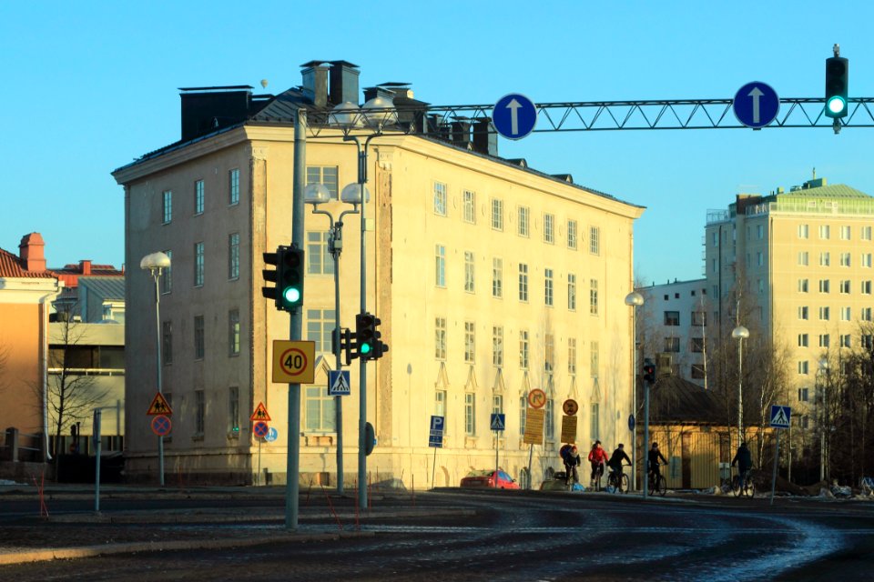 Kolmiotalo Oulu 20150314 01