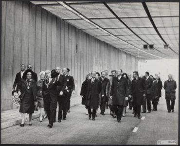 Koninklijk huis, koninginnen, openingen, tunnels, burgemeesters, Ij-Tunnel,, Bestanddeelnr 015-0605