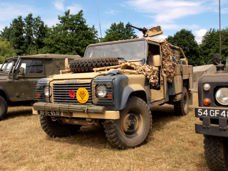 Land Rover, licence registration '90-KE-6530' pic1