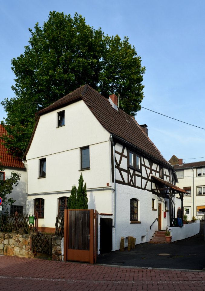 Langenhain, Alt Langenhain 18