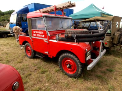 Land Rover, licence registration '-9