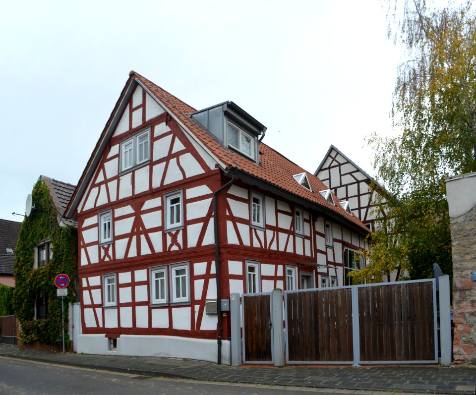 Langendiebach, Bürgerstraße 1