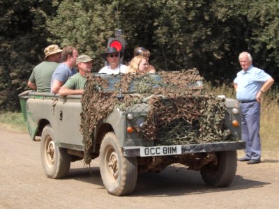 Land Rover, licence registration 'OCC 811M'
