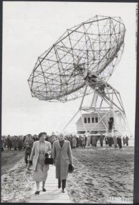 Koningin Juliana opent het nieuwe astronomiecentrum in Dwingeloo, Bestanddeelnr 015-0068