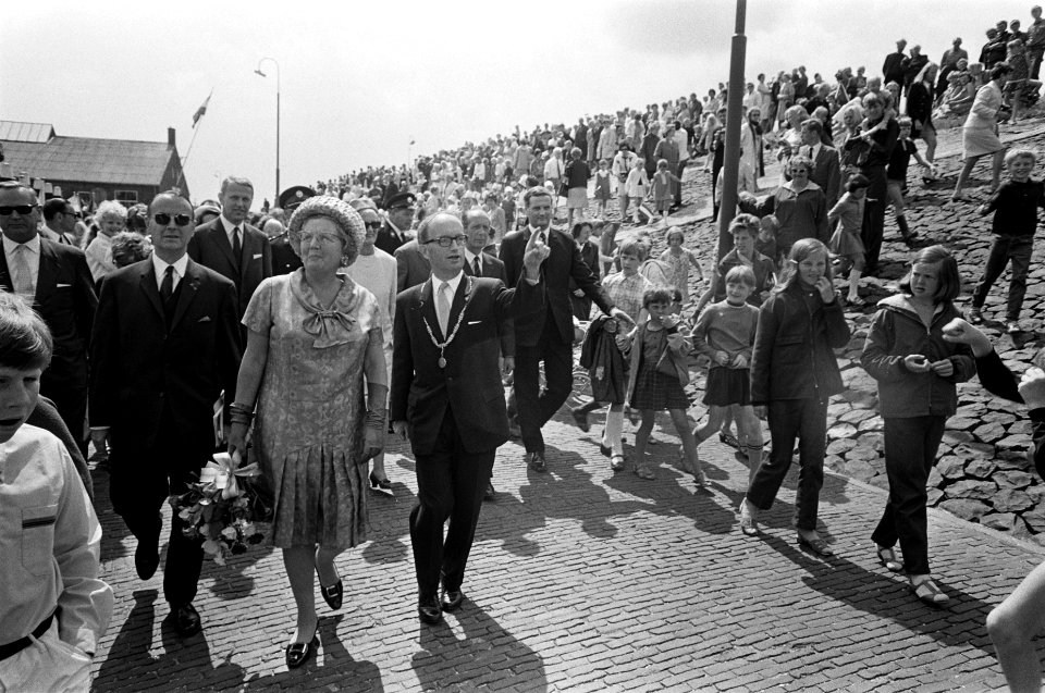 Koningin Juliana bezoekt Noord Holland, Bestanddeelnr 922-5333