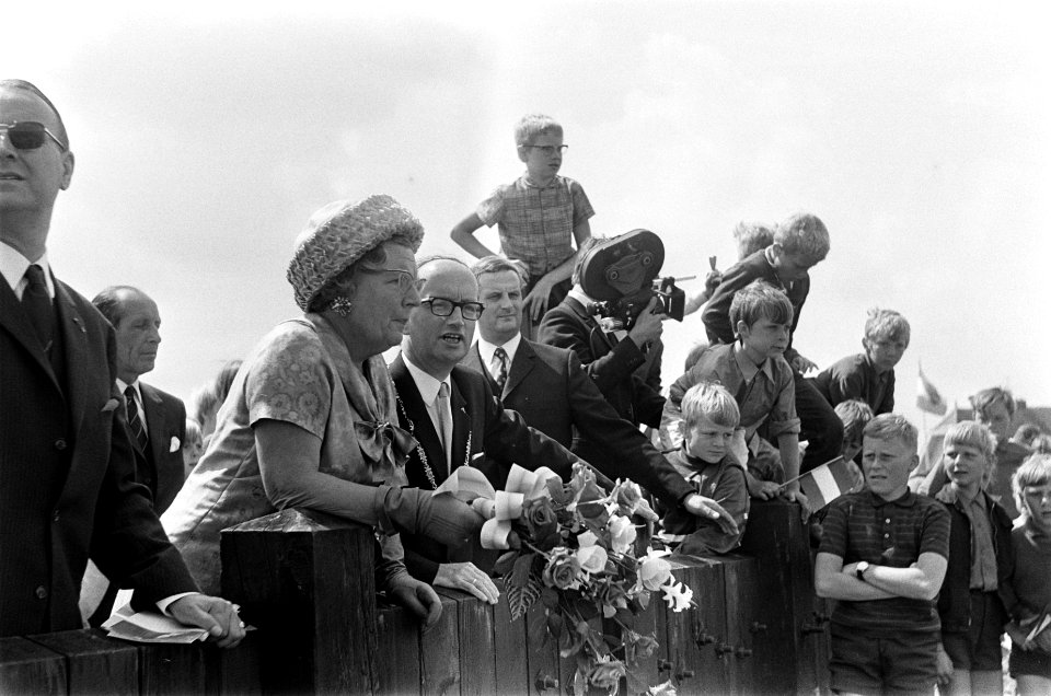 Koningin Juliana bezoekt Noord Holland, Bestanddeelnr 922-5331