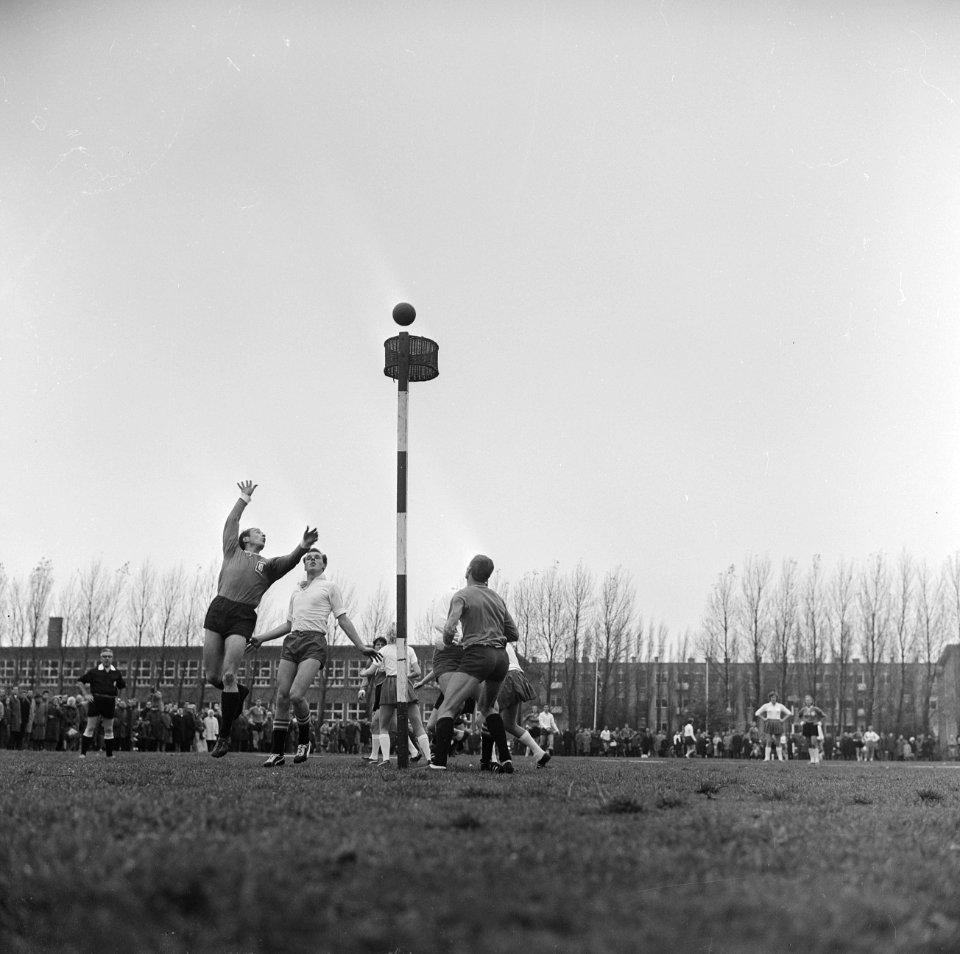 Korfbal Ons Eibernest tegen Westerkwartier, spelmoment, Bestanddeelnr 917-0504