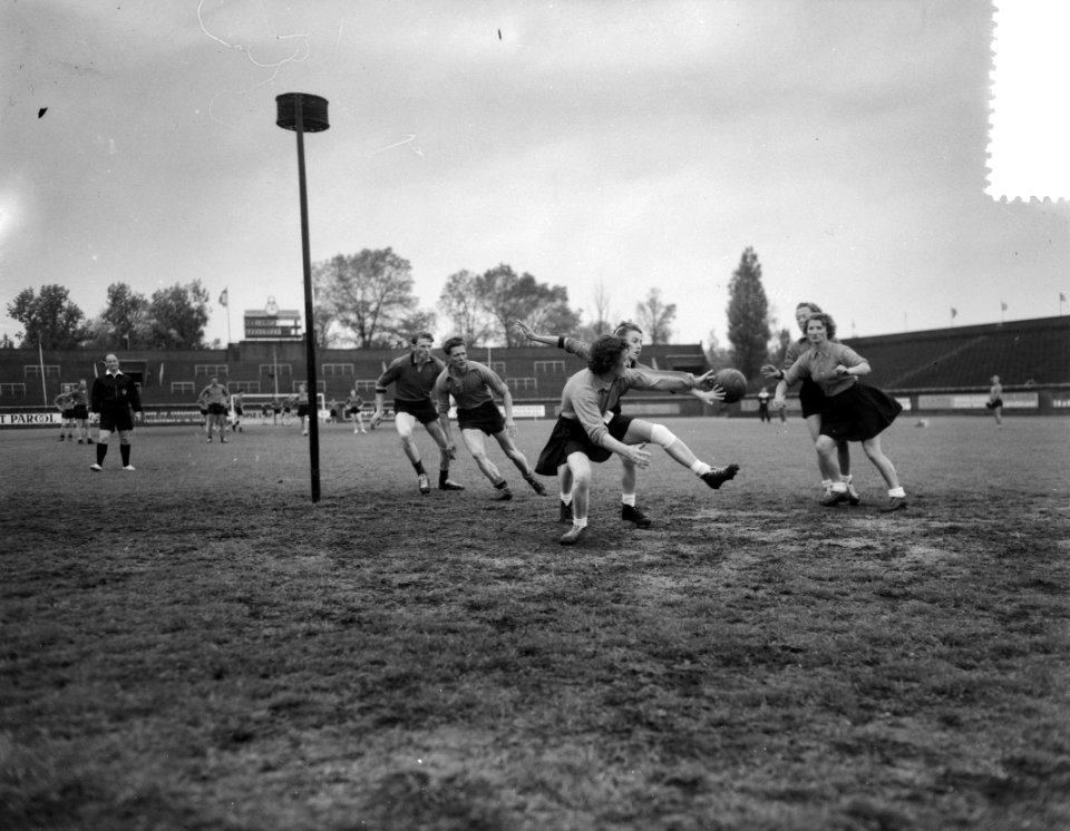 Korfbal Holland tegen Belgie 8-4, spelmoment, Bestanddeelnr 907-1796
