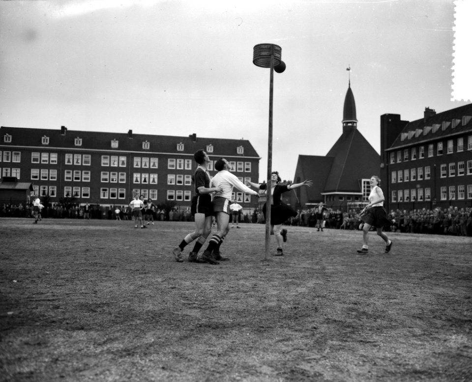 Korfbal Rhoda tegen Westerkwartier 4-7 Spelmomenten, Bestanddeelnr 908-1227
