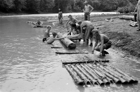 Koetsveld (Rotterdam) Van de Merwe (Rotterdam) Middel (Groningen) van Eewijk (Al, Bestanddeelnr 258-2-2