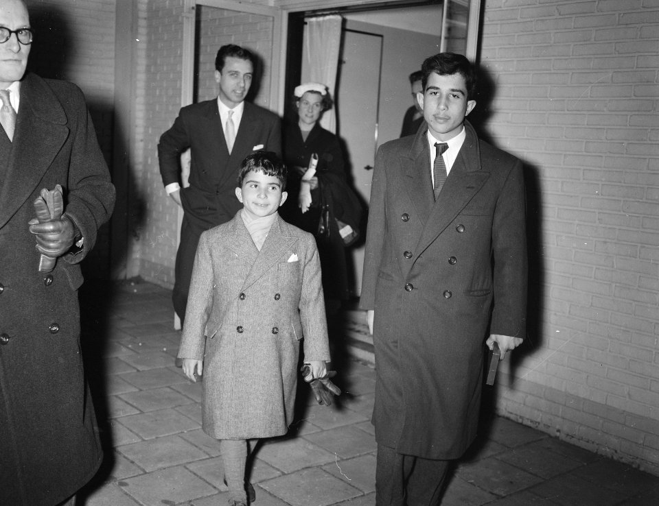 Kroonprins van Jordanie Prins Mohamed (16) op doorreis Schiphol, Bestanddeelnr 908-2534