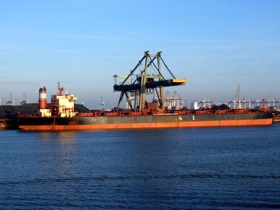 Docecape IMO 8317813 p5, Mississippi harbour, Port of Rotterdam, Holland 15-Dec-2007