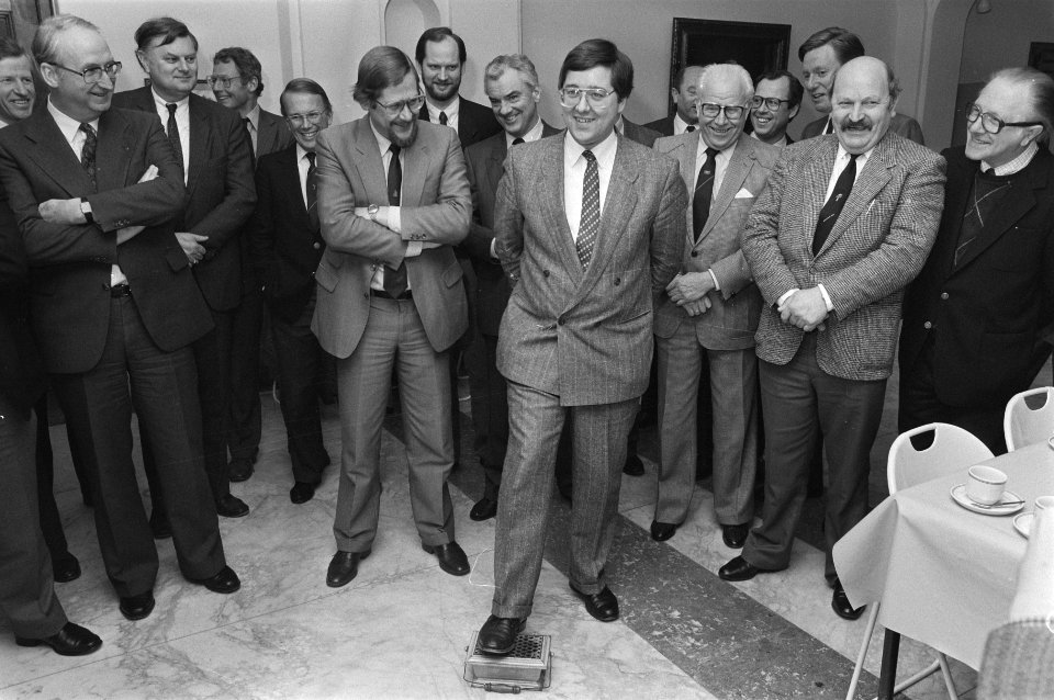 Documenten, wethouders, Heerma, Enneüs, Bestanddeelnr 933-6103