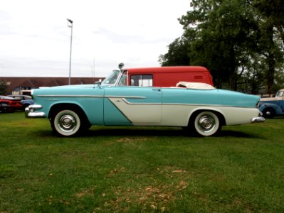 Dodge Kingsway Custom (1954) at the Autotron p1