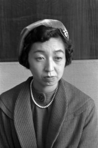 Dochter van de Keizer van Japan , Shigeko Higashikuni op Schiphol, Bestanddeelnr 910-7440