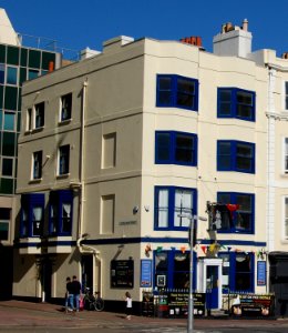 Doctor Brighton's pub, 16 King's Road, Brighton (NHLE Code 1381637) (September 2018)