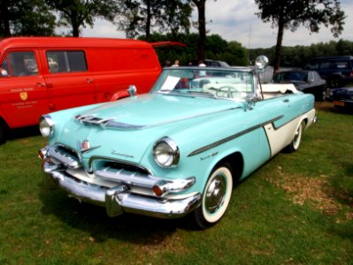 Dodge Kingsway Custom (1954) at the Autotron p5