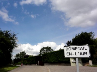 Domptail-en-l'Air (M-et-M) city limit sign