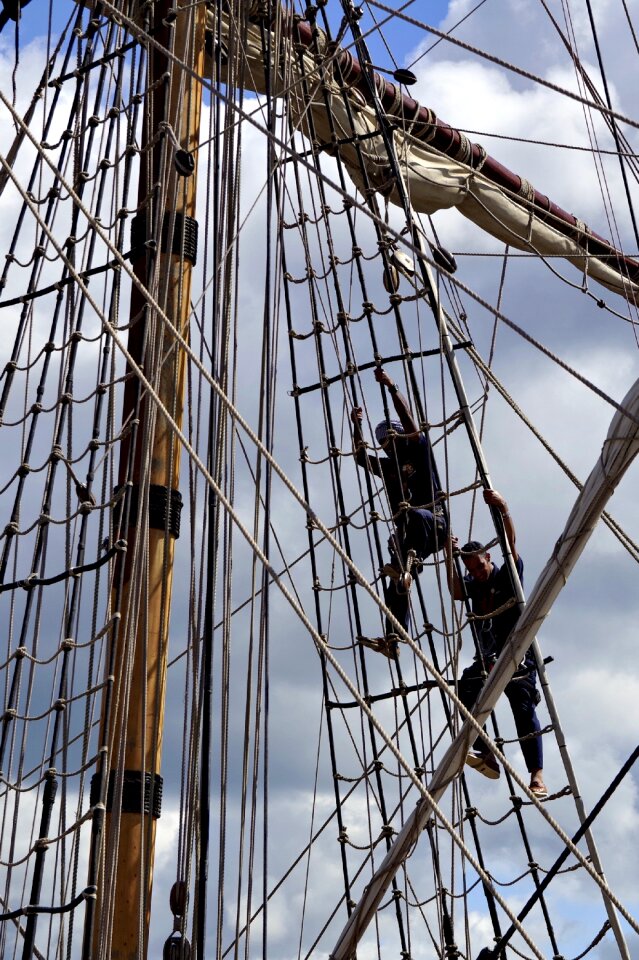 Sailing ship you have rigging