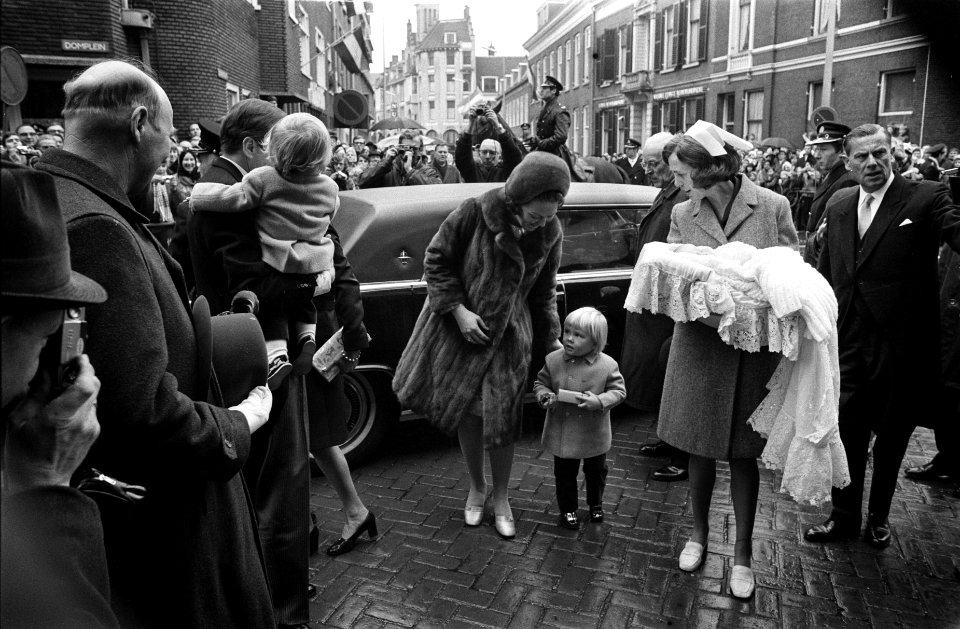 Doop van prins Constantijn en prins Bernhard in Domkerk te Utrecht. Aankomst bij, Bestanddeelnr 923-2787