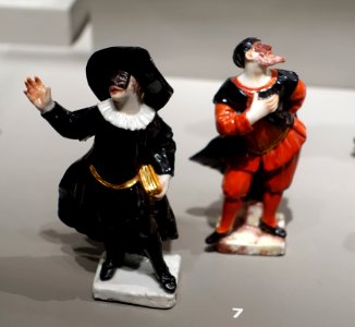 Doctor Boloardo and Pantaloon, Doccia Porcelain Factory, c. 1755, soft-paste porcelain - Wadsworth Atheneum - Hartford, CT - DSC05236
