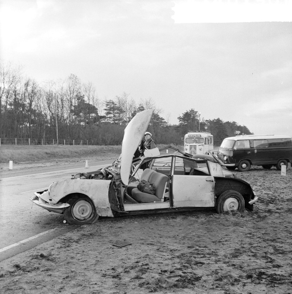 Dodelijk auto-ongeluk nieuwe Autosnelweg Zwolle-Harderwijk bij Wezep, Bestanddeelnr 914-6196