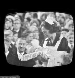Doop Willem Alexander van TV af, Bestanddeelnr 920-6687