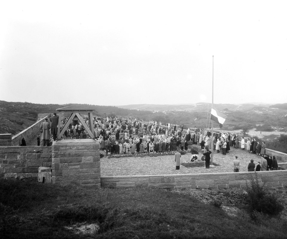 Dodenherdenkingen. Bloemendaal Stille Tocht, Bestanddeelnr 905-7043