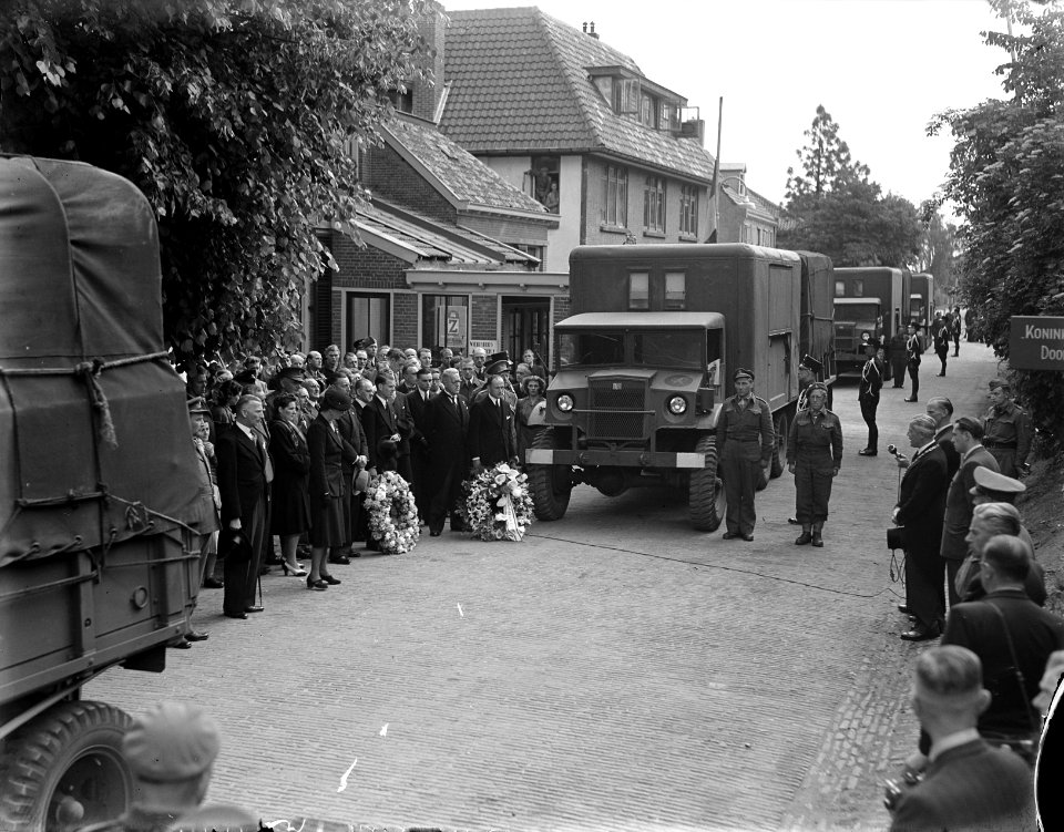 Dodentransport uit Duitsland Beel, Bestanddeelnr 902-7726
