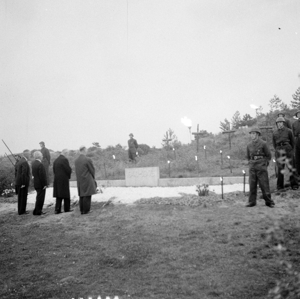 Dodenherdenking op de Waalsdorpervlakte, Bestanddeelnr 912-4491