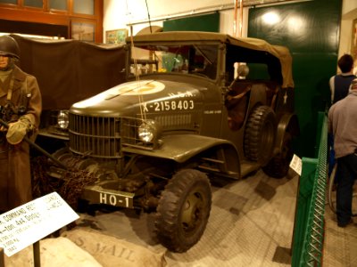 Dodge T211-WC24 (4x4) pic2