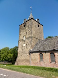 Dodewaard Rijksmonument 12934 toren NH kerk Dodewaard schuin