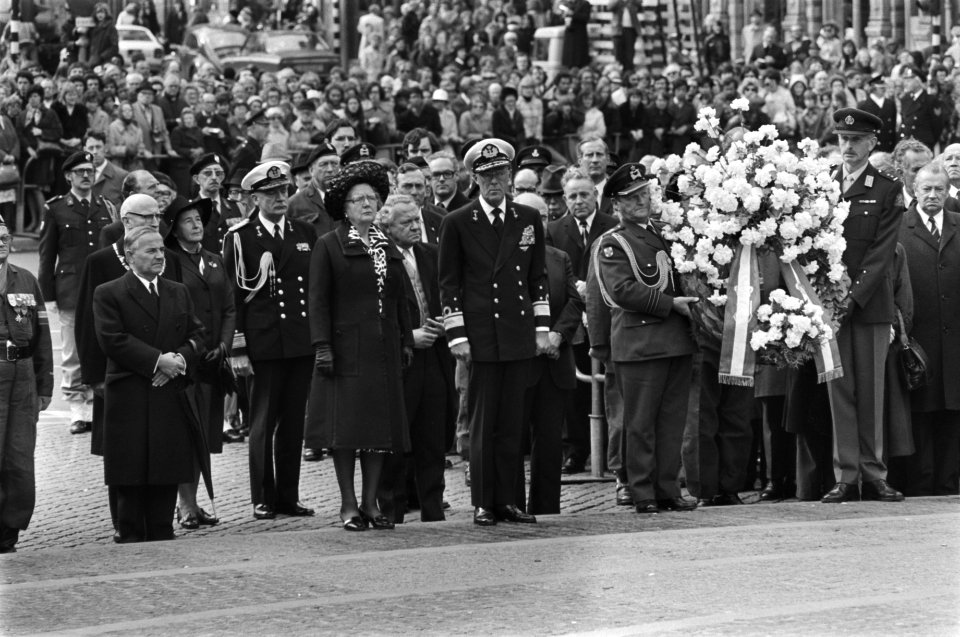 Dodenherdenking op Dam in Amsterdam moment tijdens plechtigheid, Bestanddeelnr 928-5585