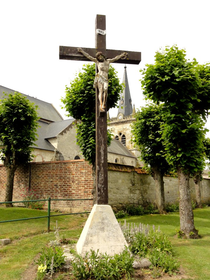 Dizy-le-Gros (Aisne) croix de chemin